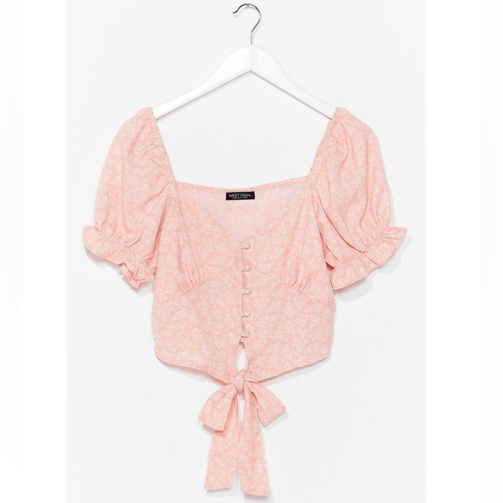 NWT Floral Sweetheart Tie Blouse